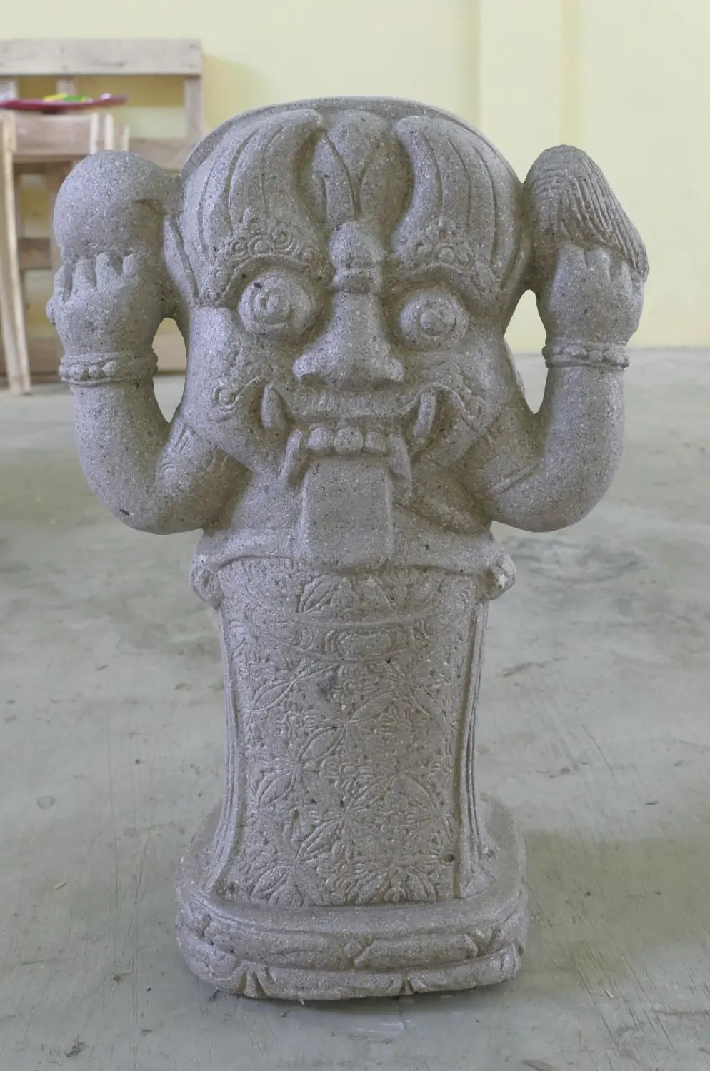  Product image 4 of the product “Standing Ganesha, 62 cm height, riverstone, stonemasony ”